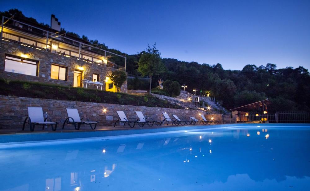 Dohos Boutique Hotel Larissa Bagian luar foto