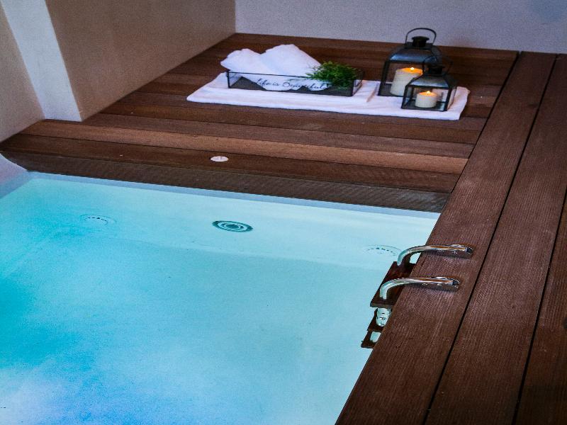 Dohos Boutique Hotel Larissa Bagian luar foto
