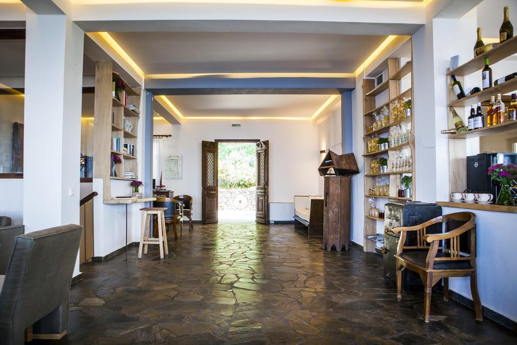 Dohos Boutique Hotel Larissa Bagian luar foto
