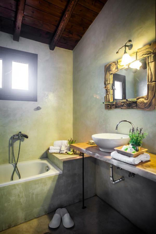 Dohos Boutique Hotel Larissa Ruang foto